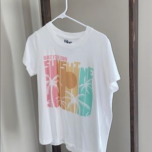 Womens Small Graphic T-shirt